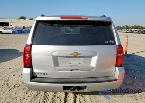 2016 Chevrolet Tahoe C1500 Ls z USA, uszkodzony, nr VIN 1GNSCAKC8GR473221